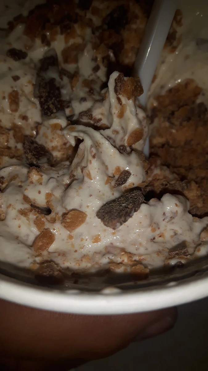 Ice Cream Blizzard Swirl