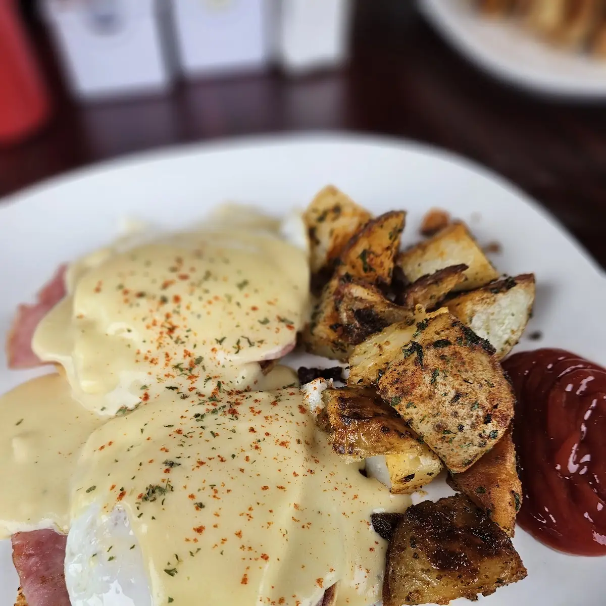Eggs Benedict