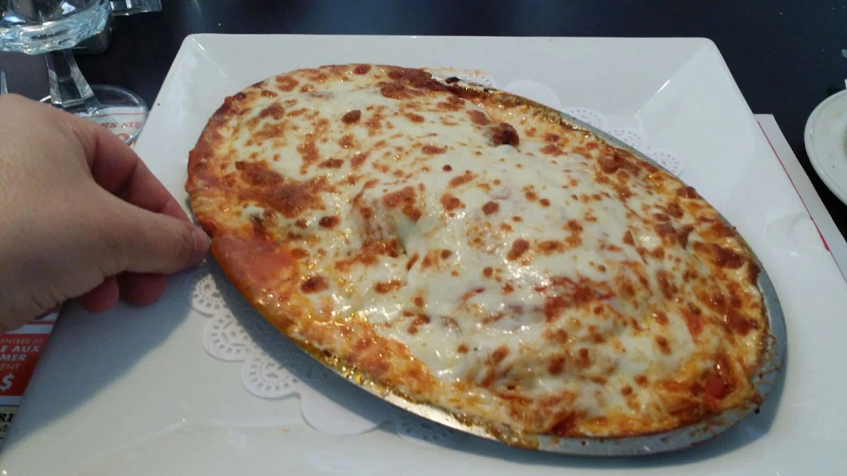 Pizza Aux 3 Fromages 3 Cheese Pizza