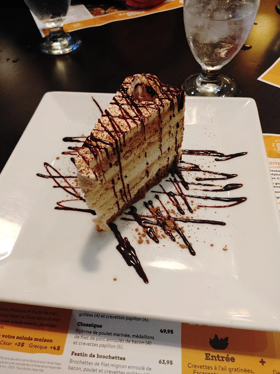 Tiramisu Cake