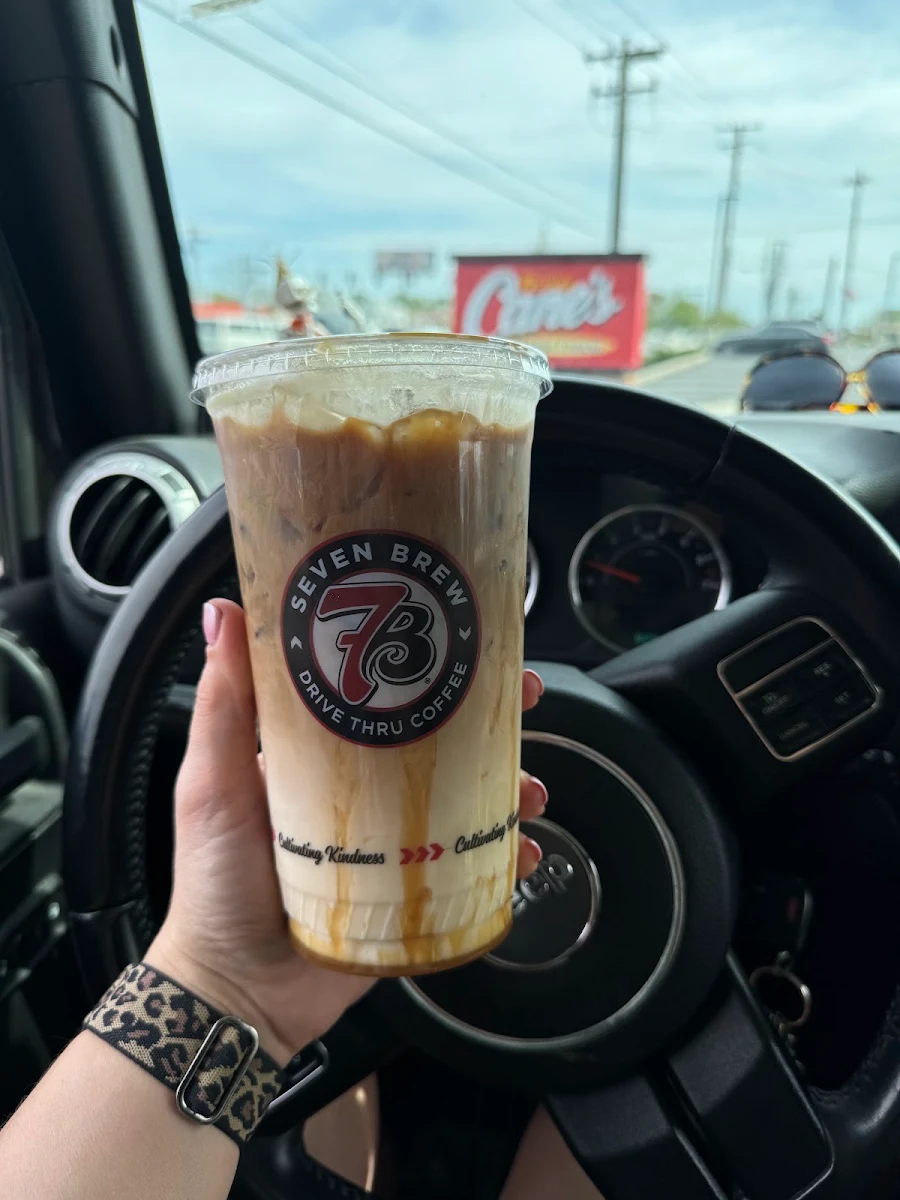 Large Iced Caramel Macchiato Lite Ice