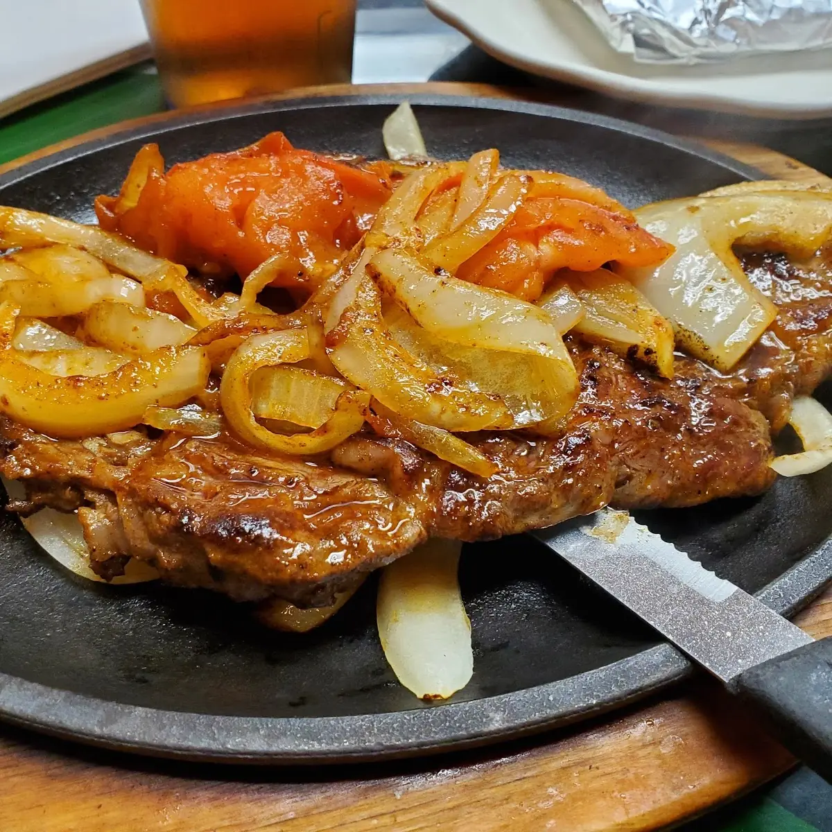 Rib-Eye Steak a La Tampiquena