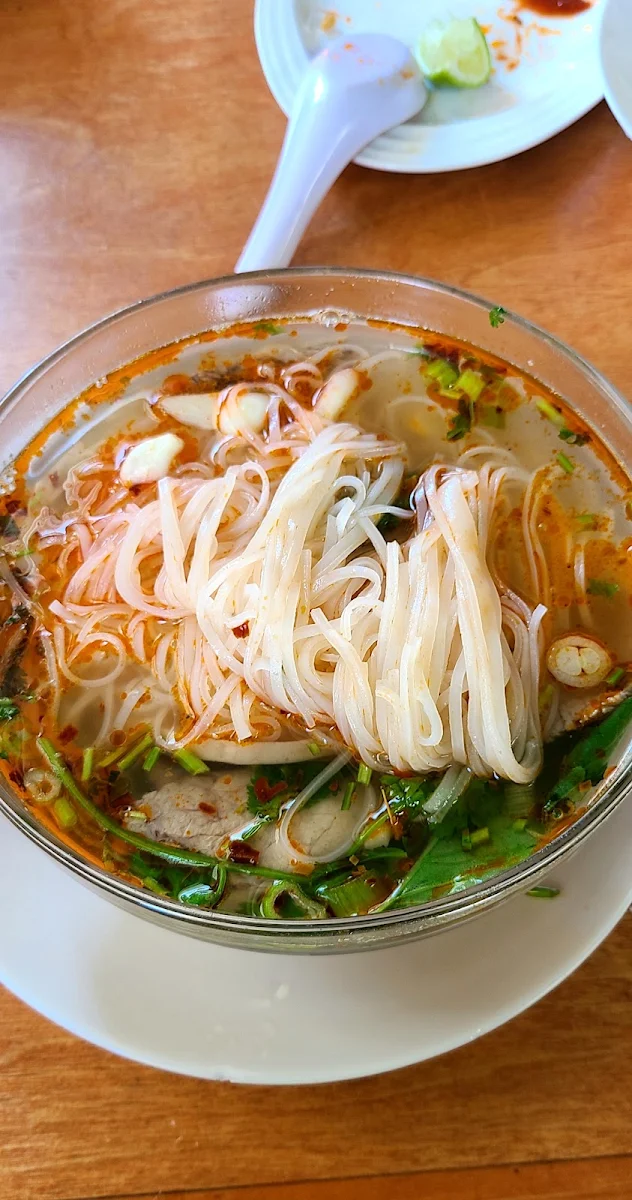 Bun Bo Hue with Pho Noodle