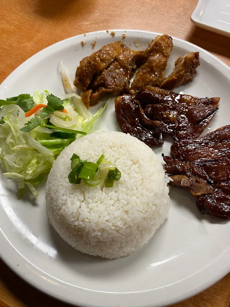 Grill Pork Chop on Steamed Rice, Phở Pasteur Restaurant