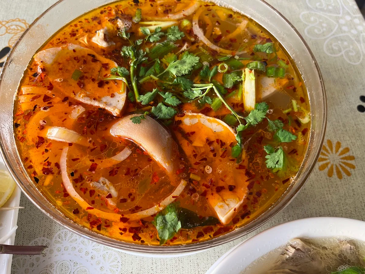 Hue’S Special Spicy Noodle Soup, Phở Pasteur Restaurant