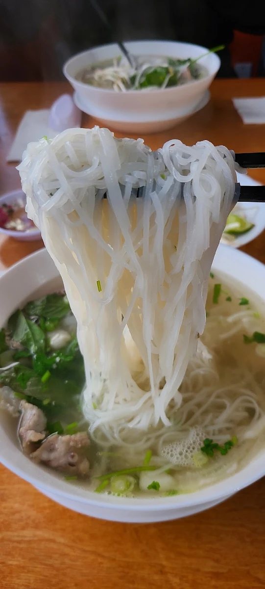 Phnom Penh Rice Noodle Soup, Phở Pasteur Restaurant