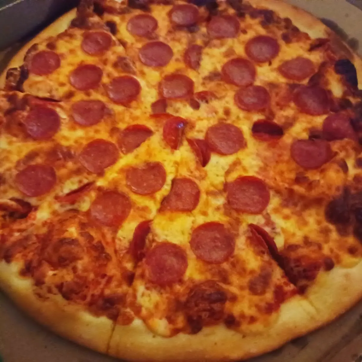 Large Pepperoni Pizza