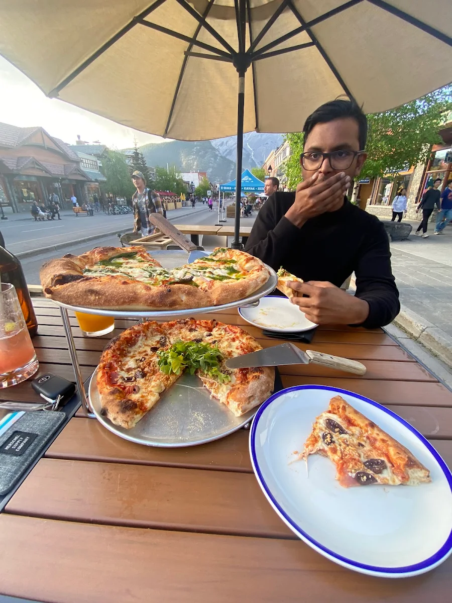 Highlights, High Rollers Pizza & Bowling