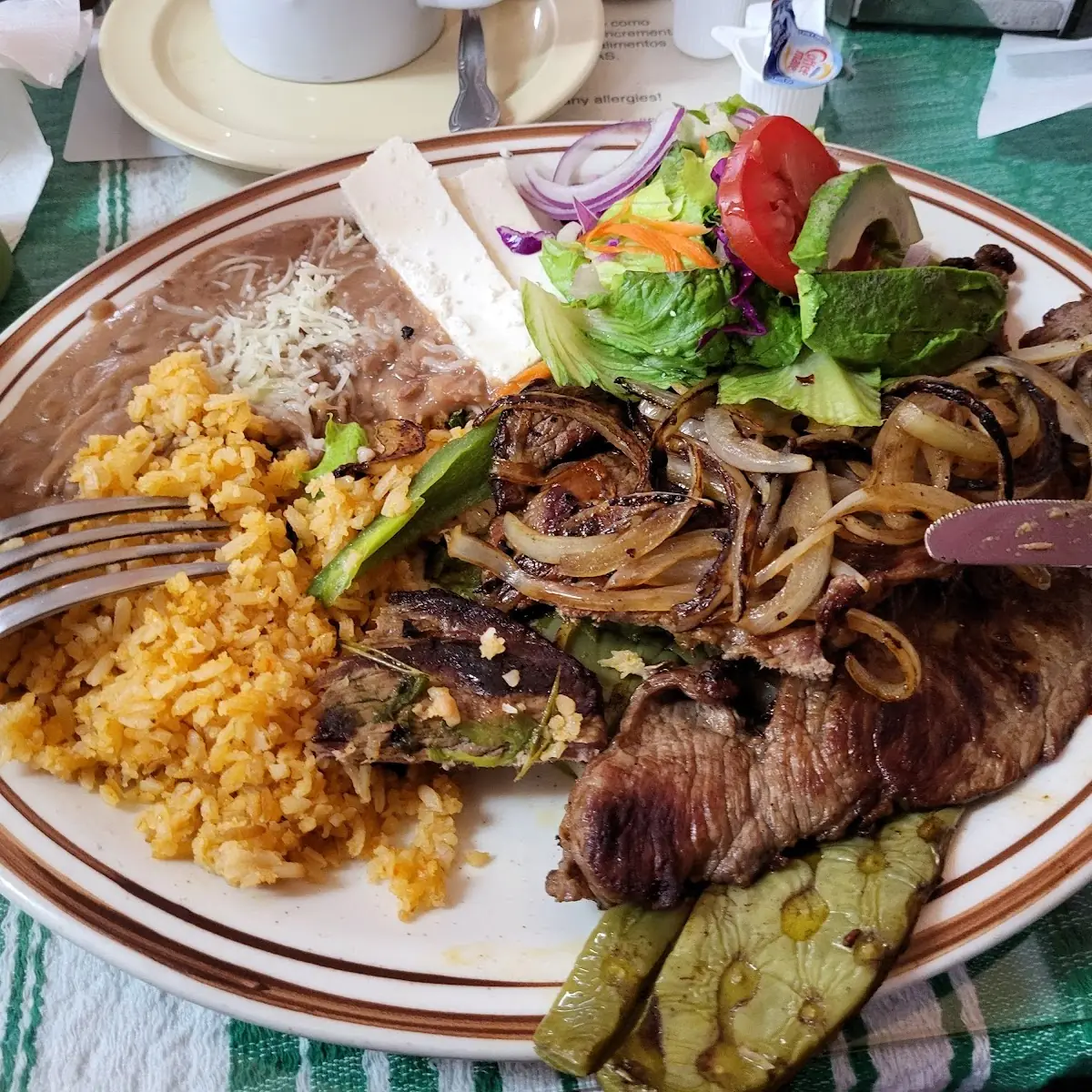 Bistec Encebollado