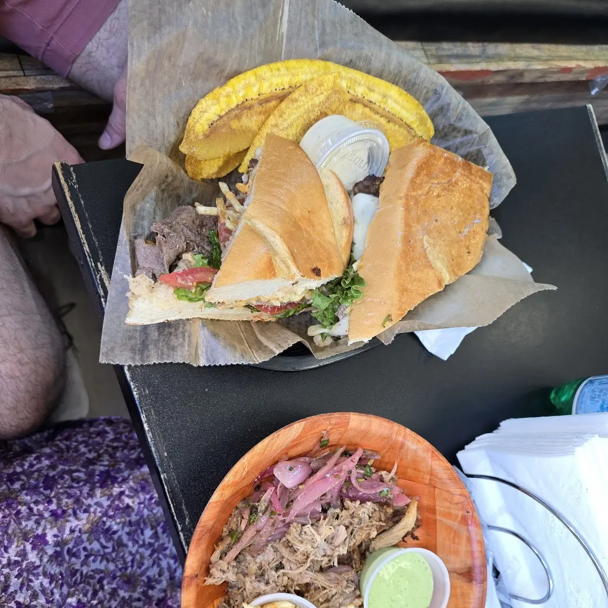 Pan Con Lechon