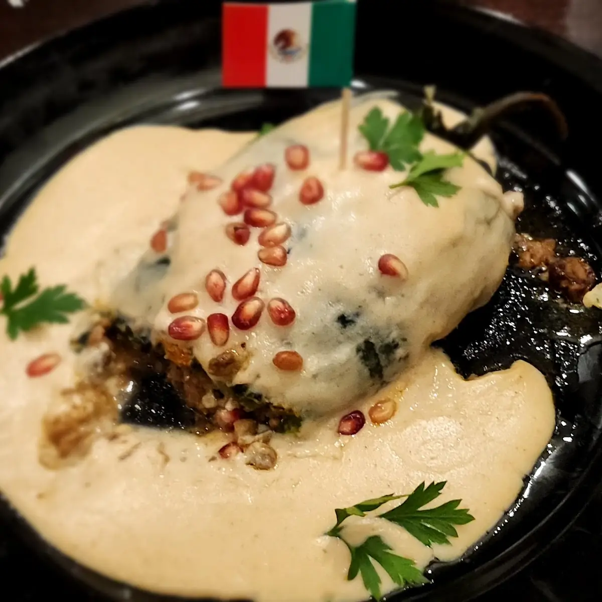 Chiles En Nogada
