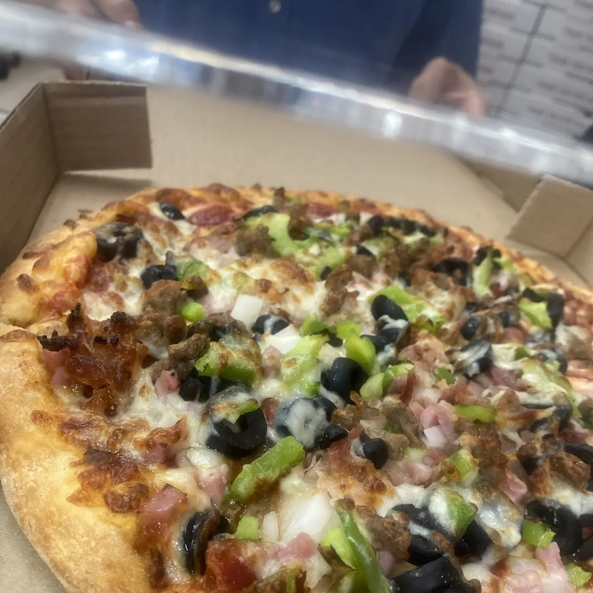 Deluxe Pizza
