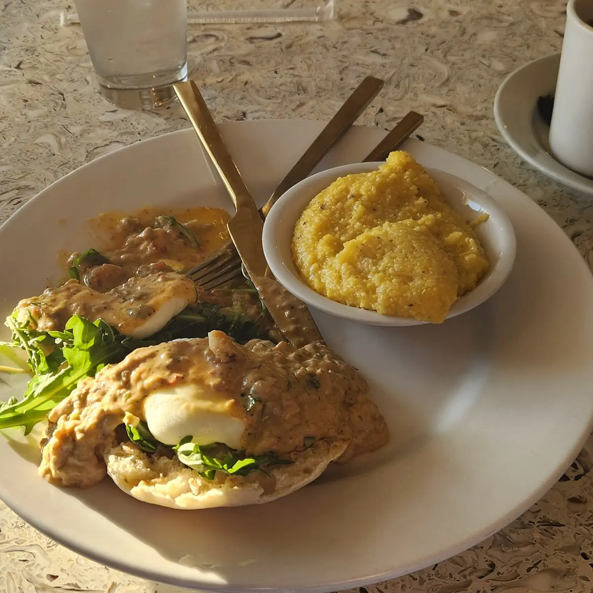 Eggs Benedict