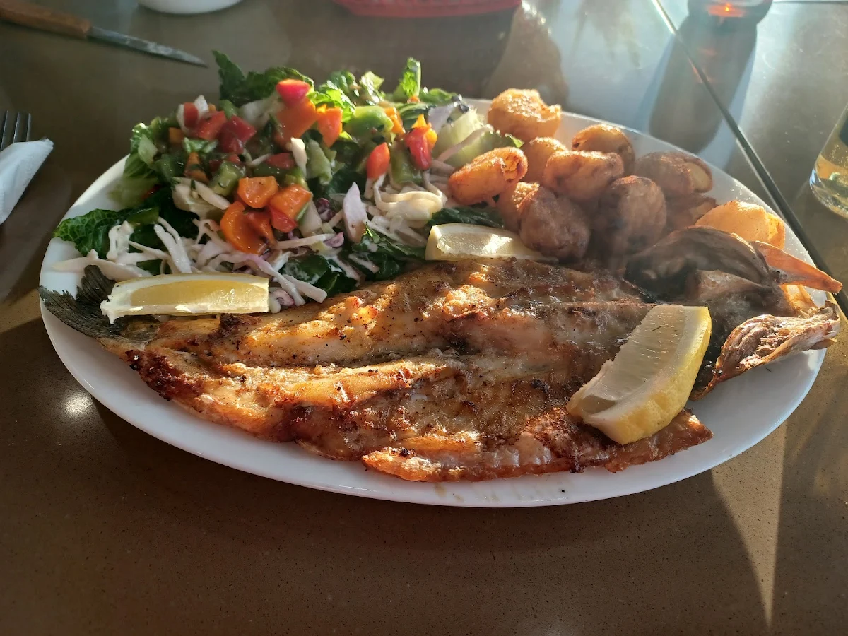 BBQ Fish Dinner, La Parrilla