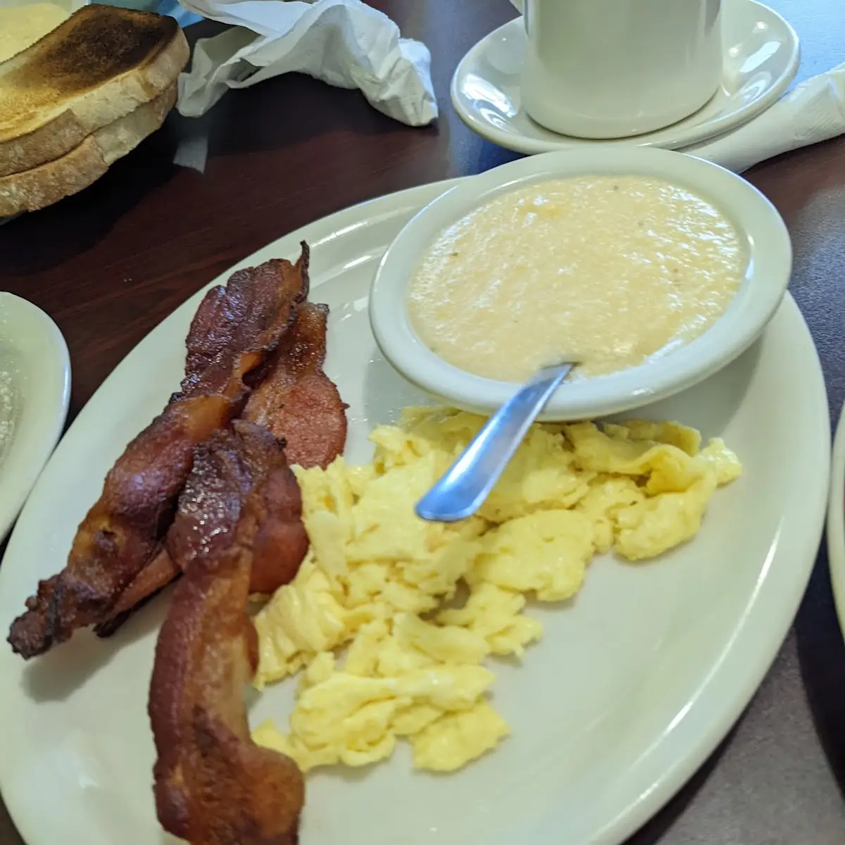 Cheese Grits Scrambled Eggs Bacon