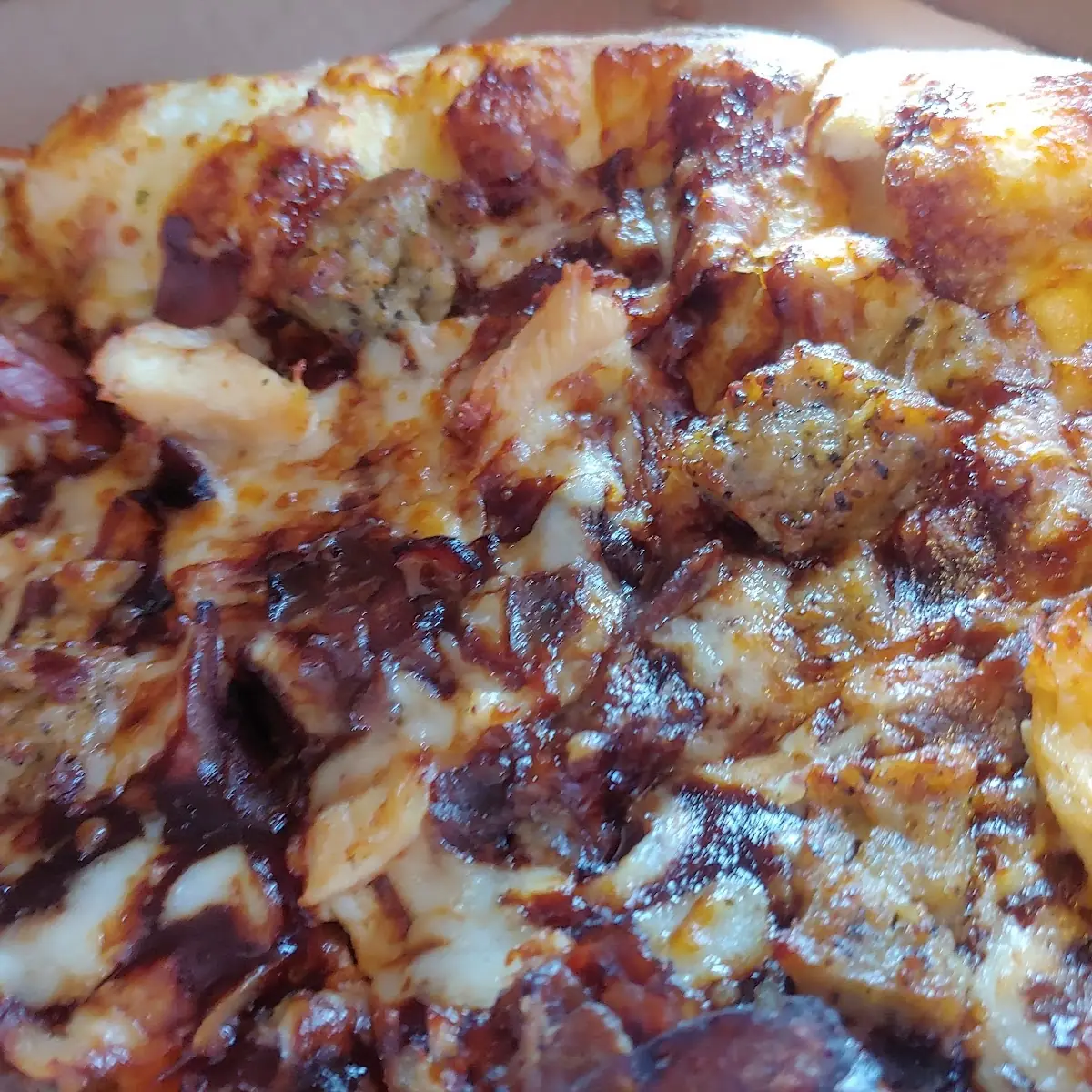 BBQ Chicken Pizza w Extra Sauce