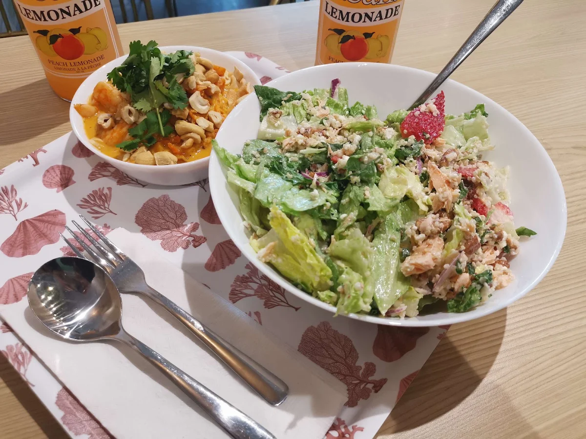 Highlights, Olivia bistro-boutique Chelsea