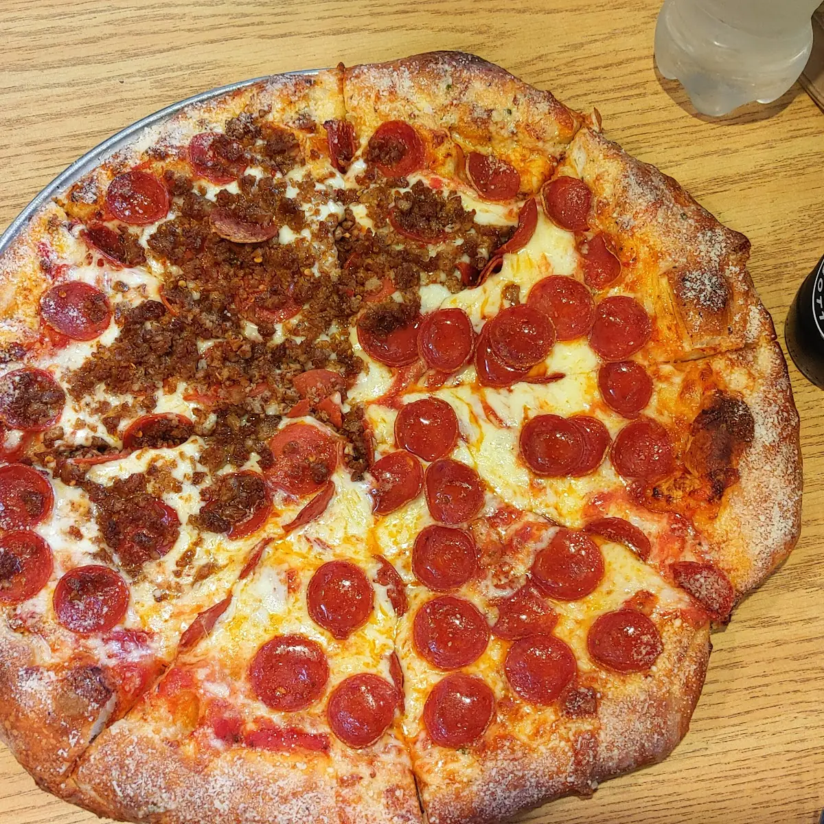 Large Pepperoni Pizza