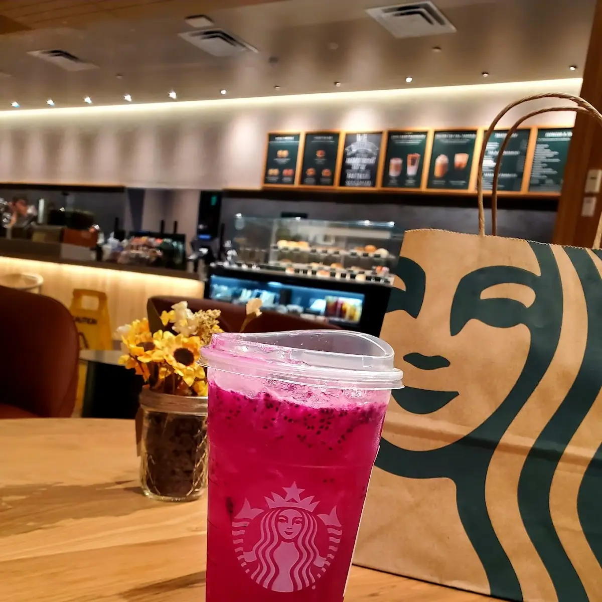 Mango Dragonfruit Starbucks Refreshers