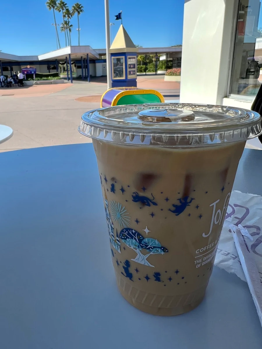 Iced Vanilla Latte