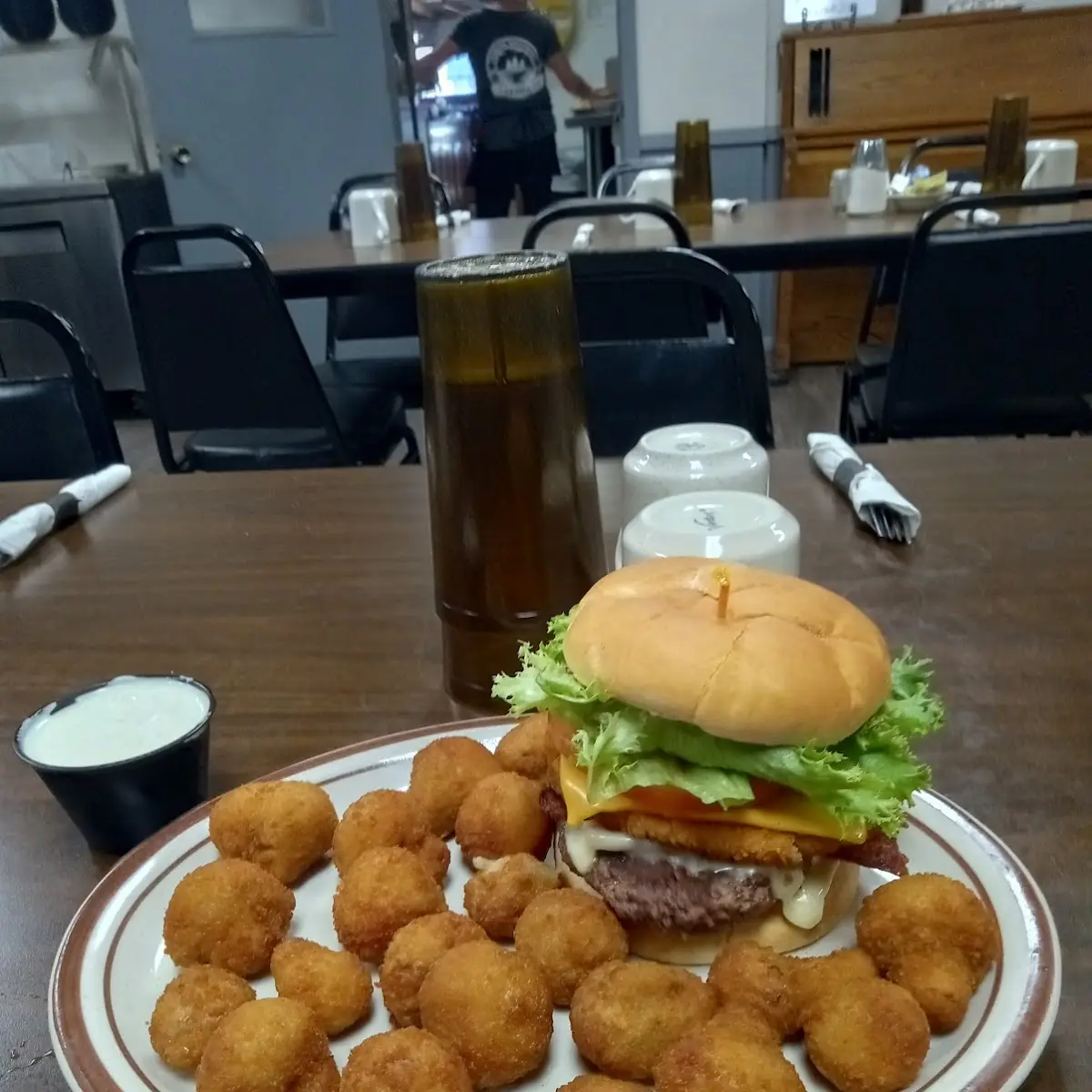Lakes Burger