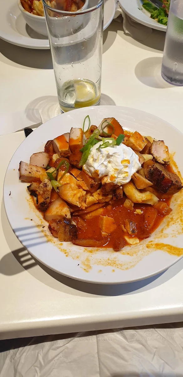 Buffalo Chicken Poutine