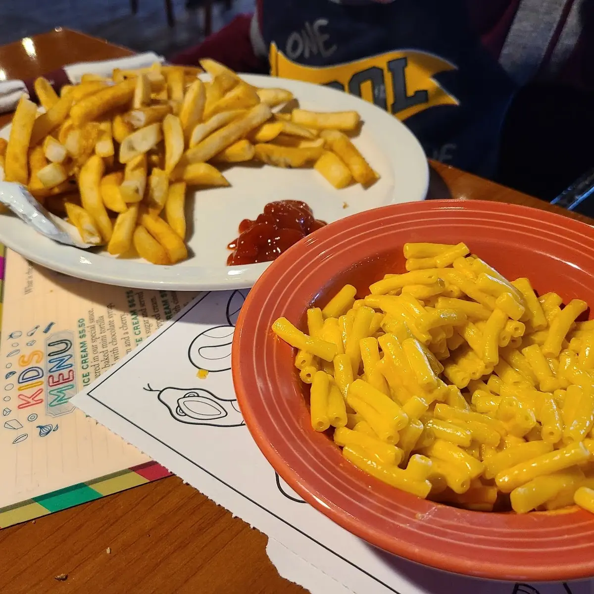 Kids Mac and Cheese and Fries