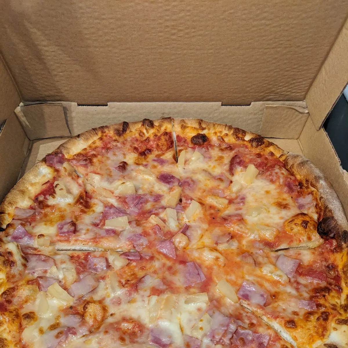 Hawaiian Pizza