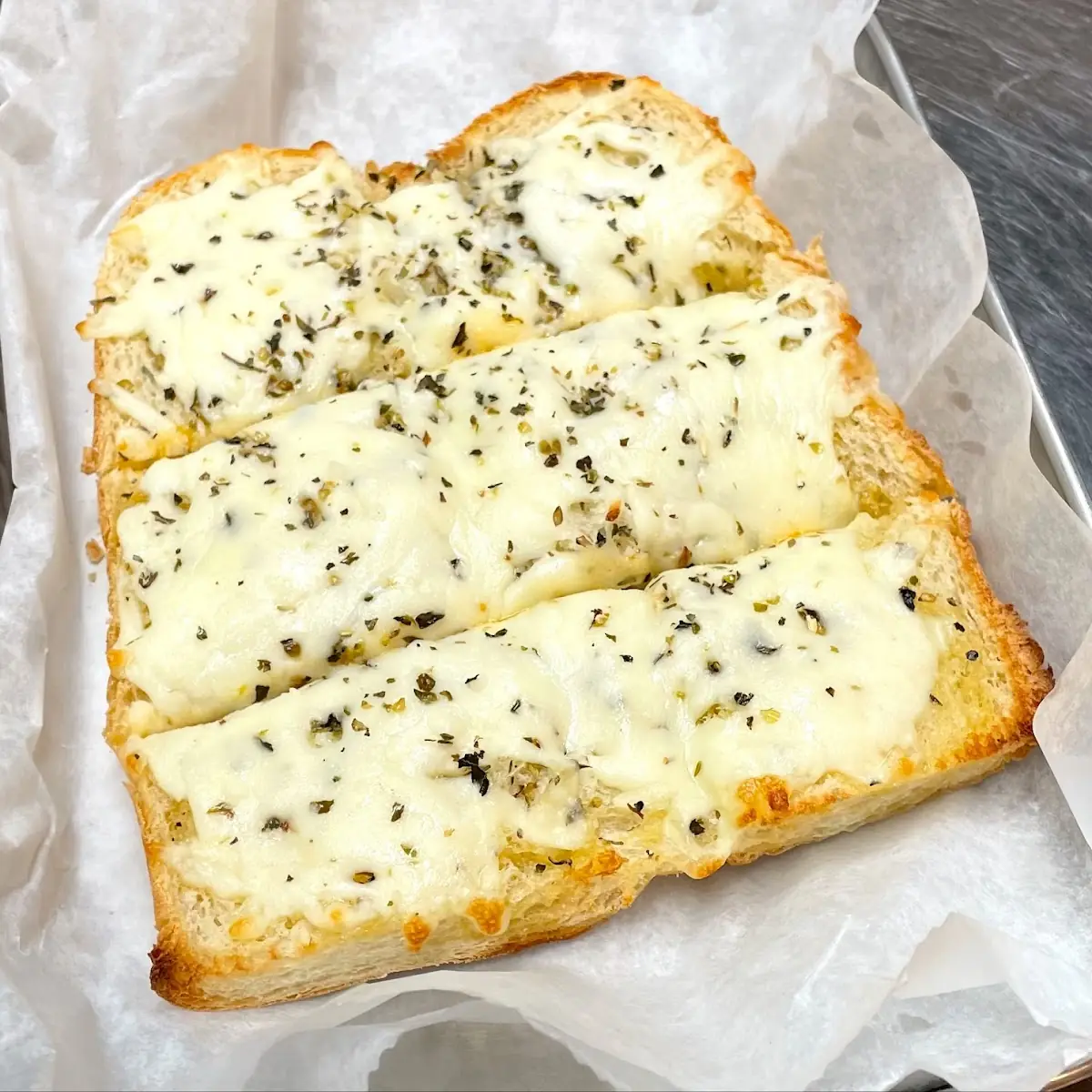Cheesy Garlic Bread