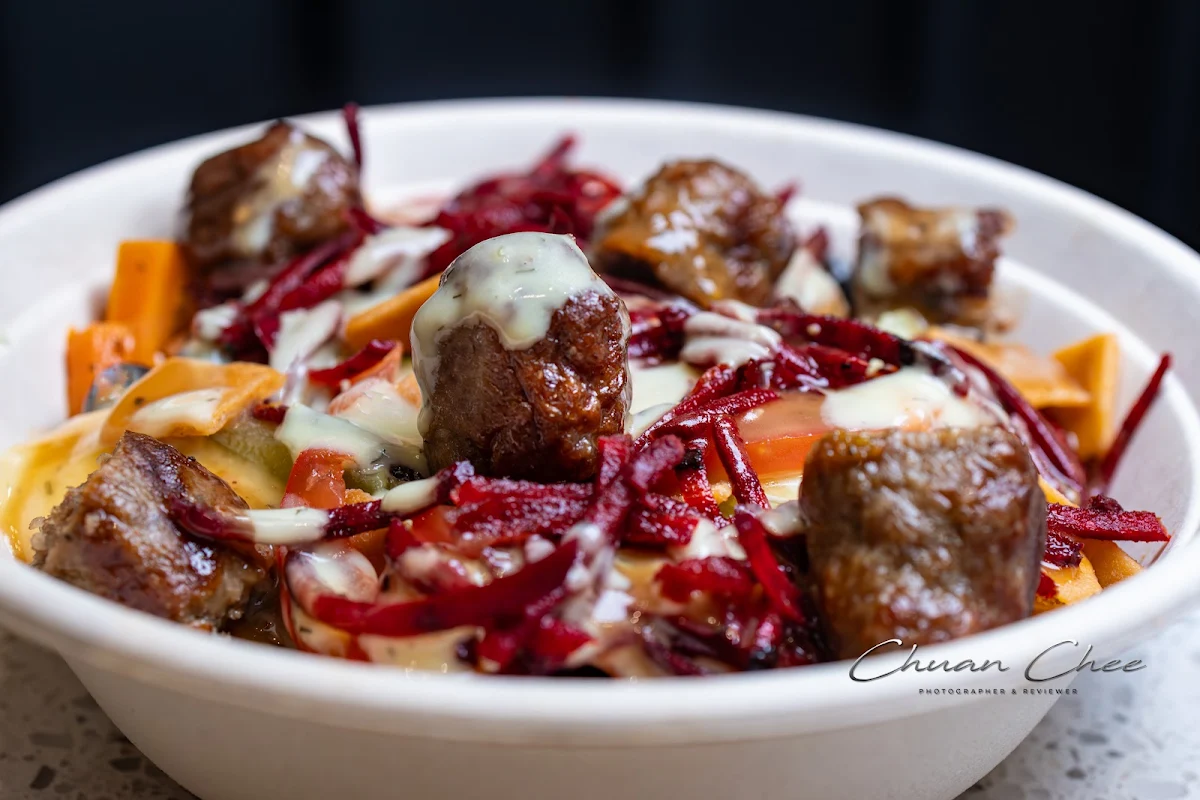 Beef and Lamb Bowl, me va me Eat Mediterranean