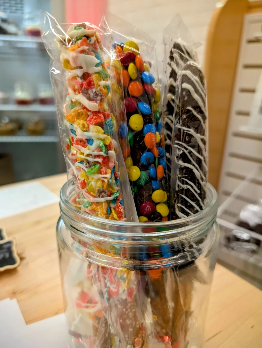 Chocolate Covered Pretzel Rods