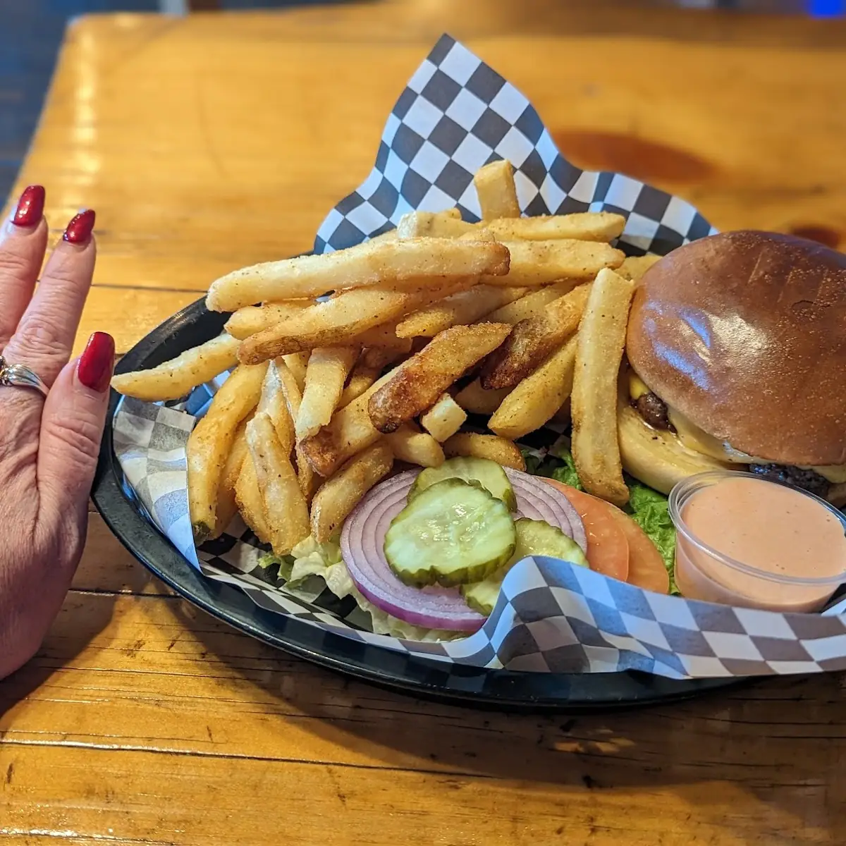Black Elk BBQ Burger