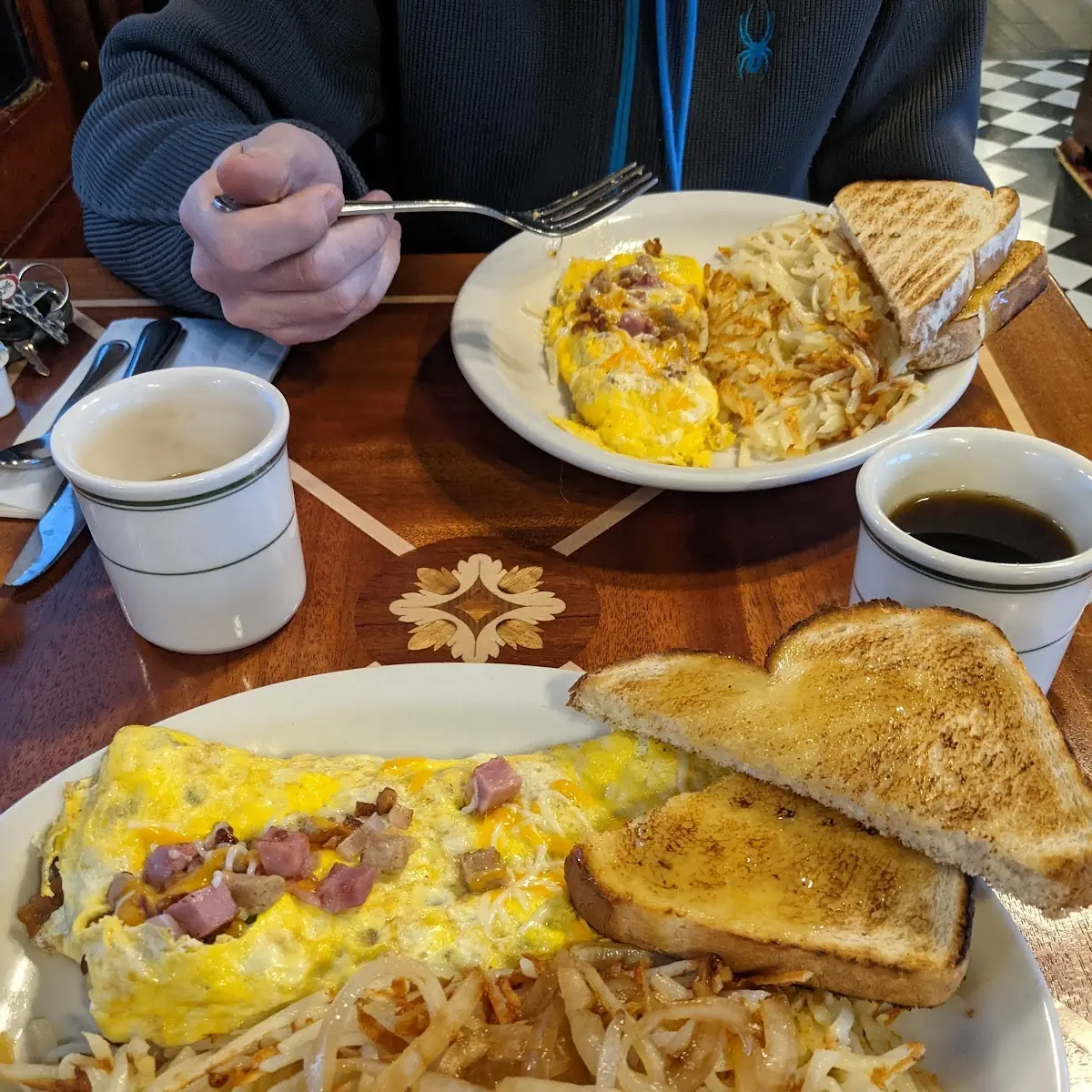 Omelette & Hash Brown Potatoes