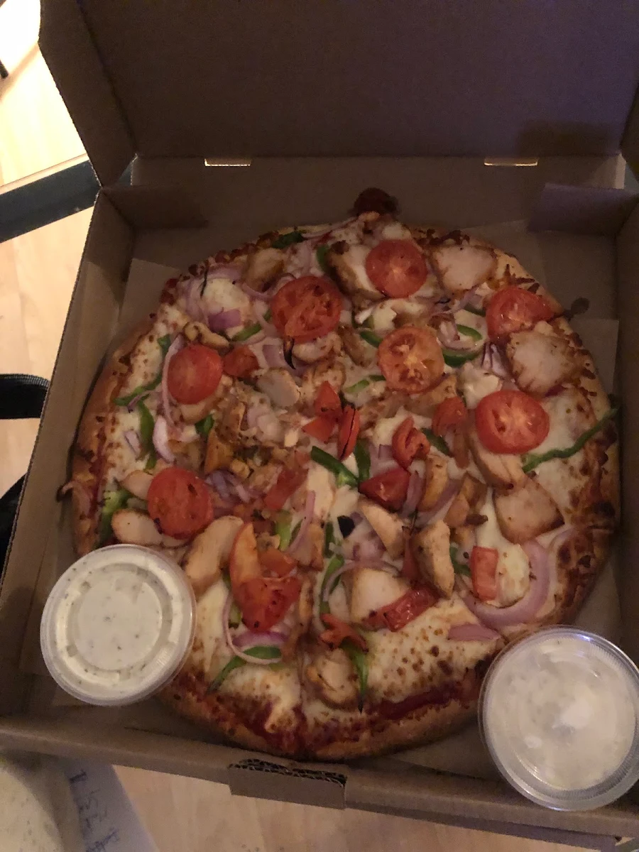 Pizza Deluxe Petite Deluxe Pizza Small