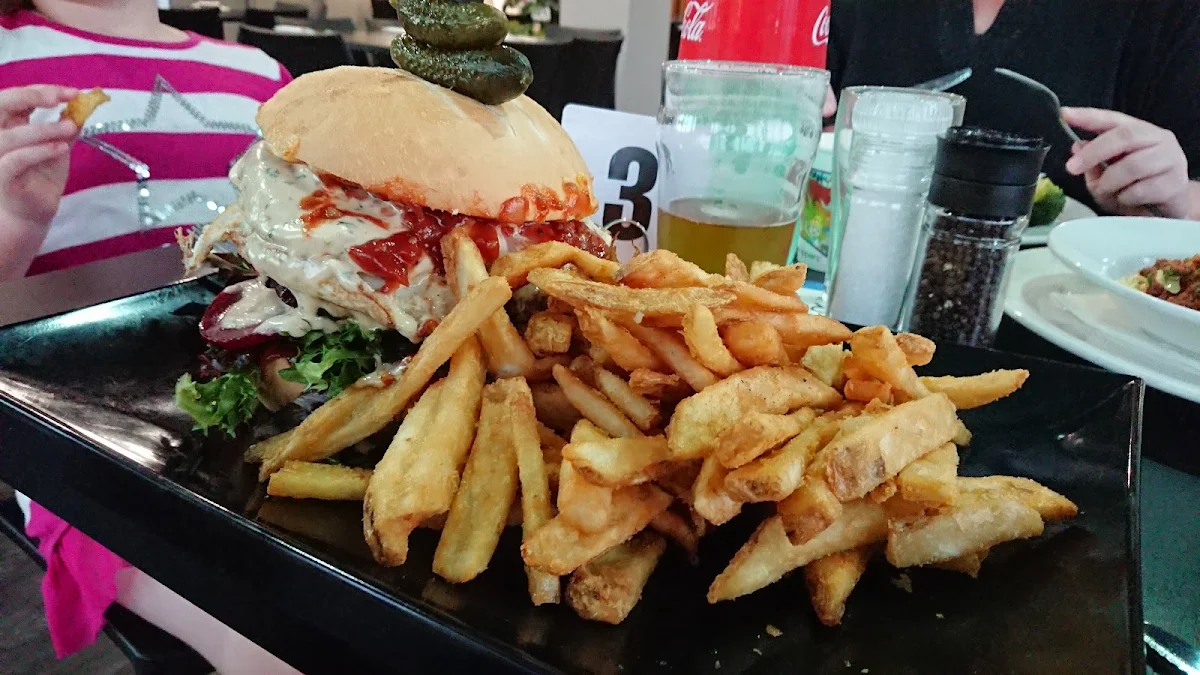 Jacks Stack, Bartletts Tavern