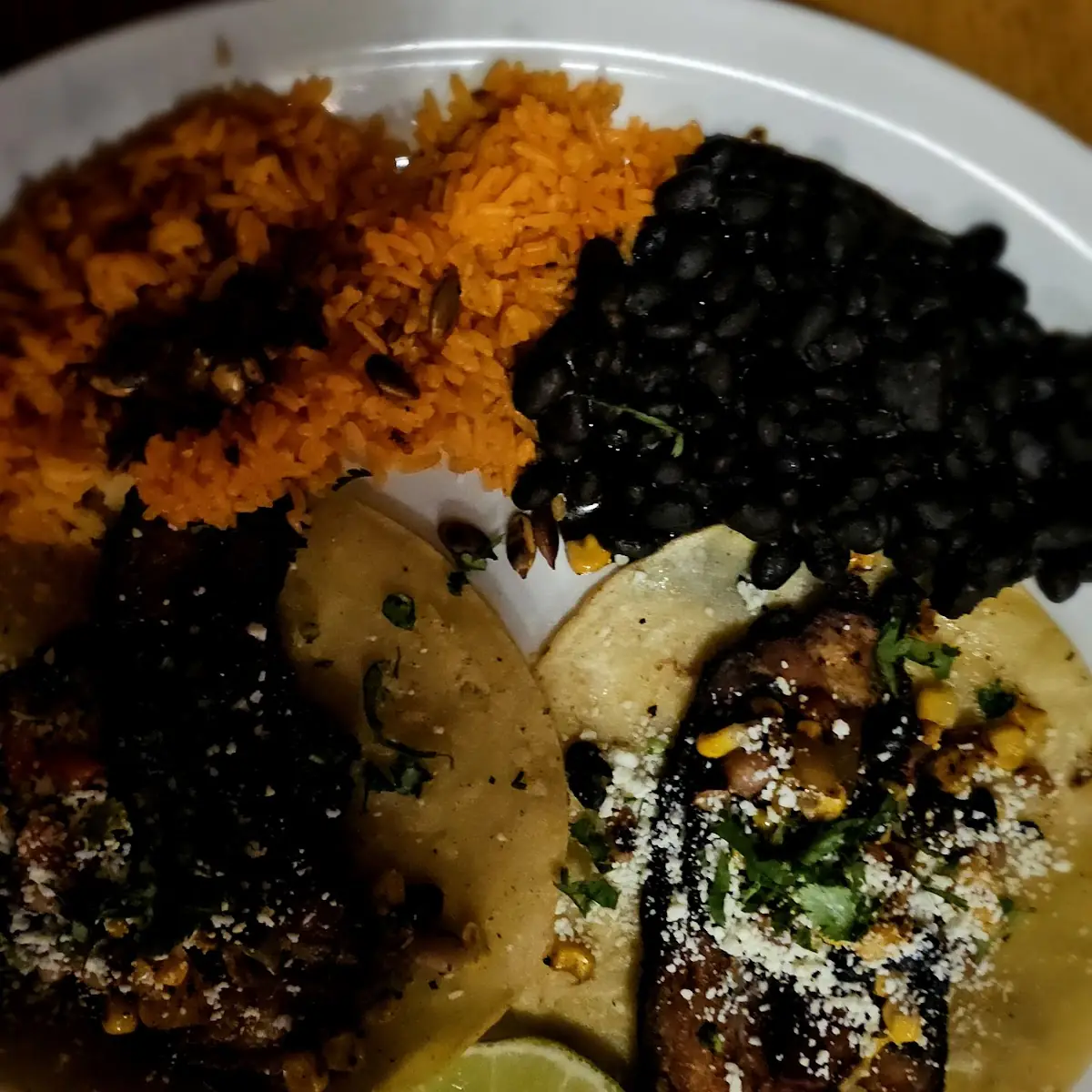 Black Beans & Arroz Rojo