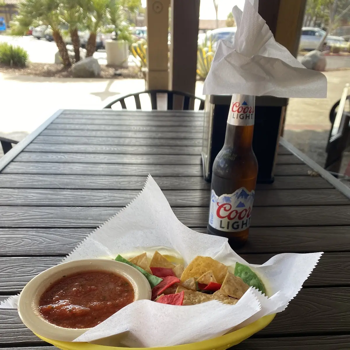 Chips and Salsa Roja
