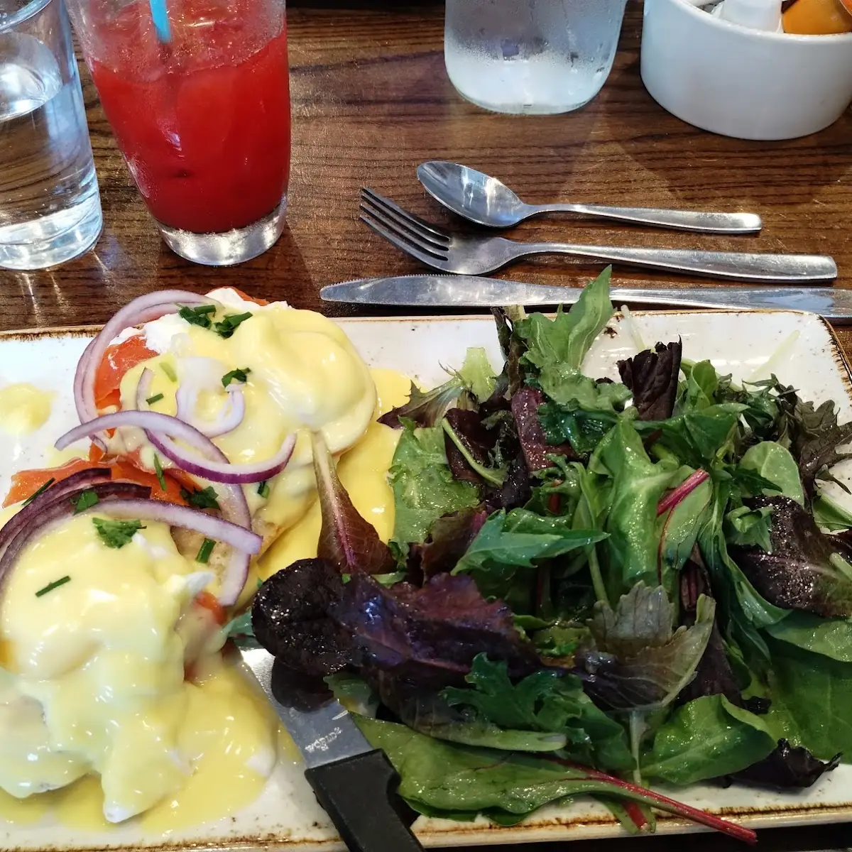 Smoked Salmon Benedict