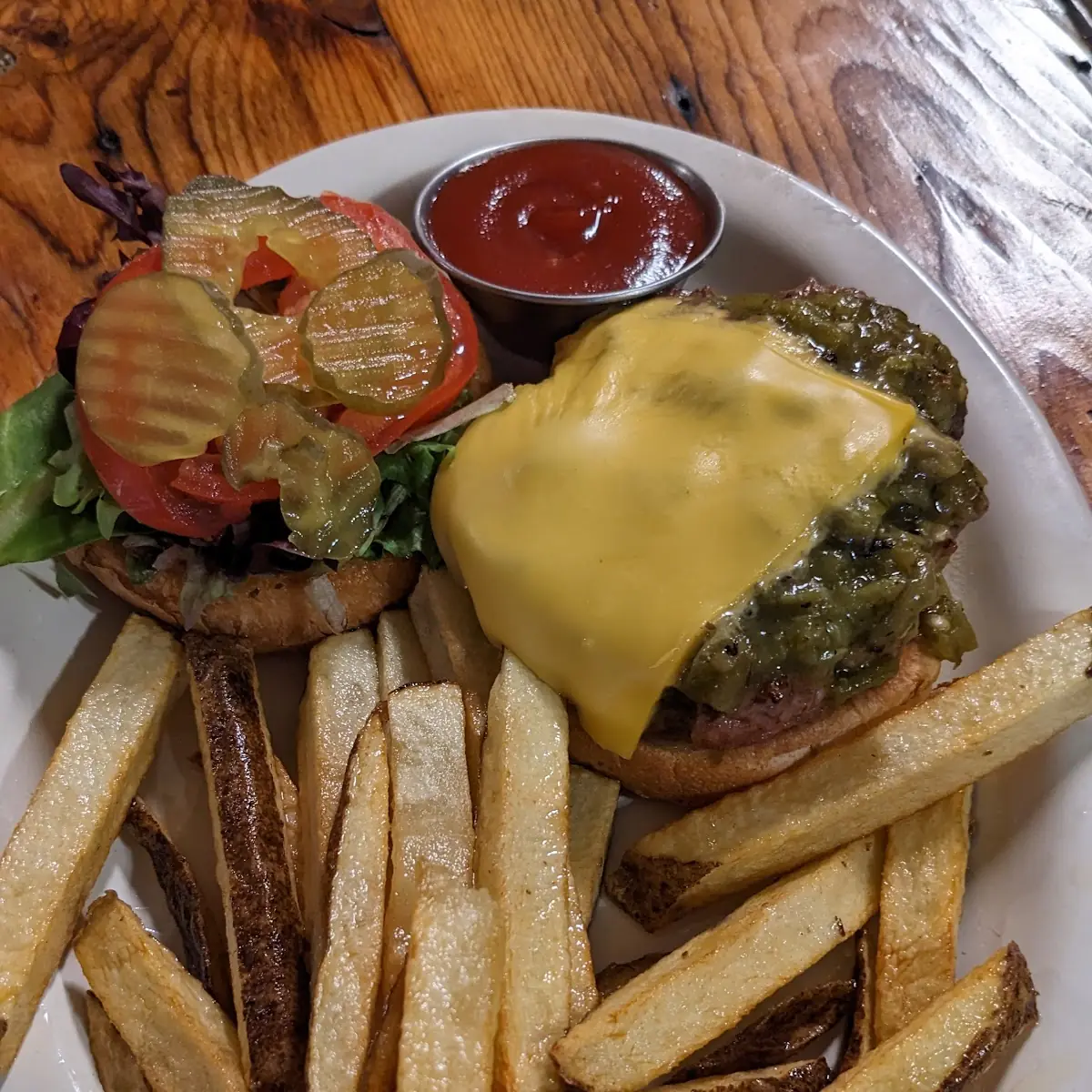 Green Chile Cheeseburger