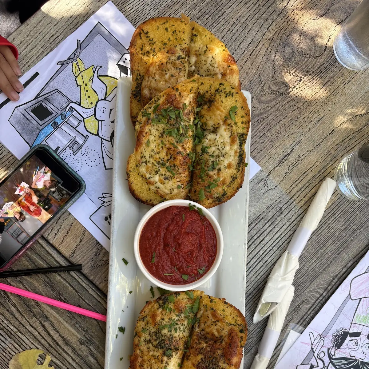 Garlic Cheese Bread