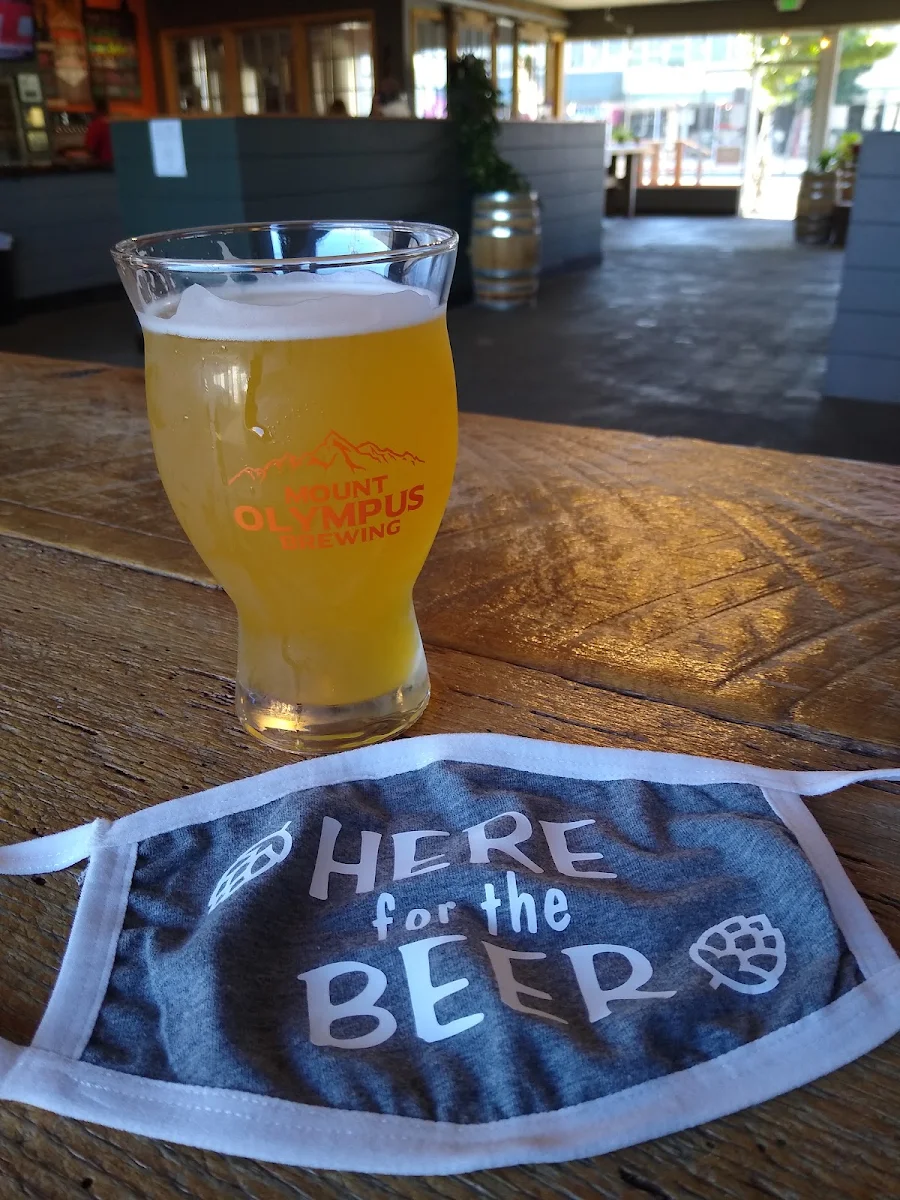 Lupulin Fields Beer Cheese
