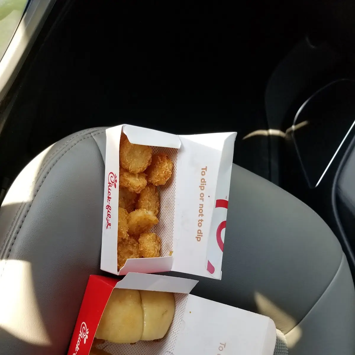 4 Mini Biscuit with Tater Tots