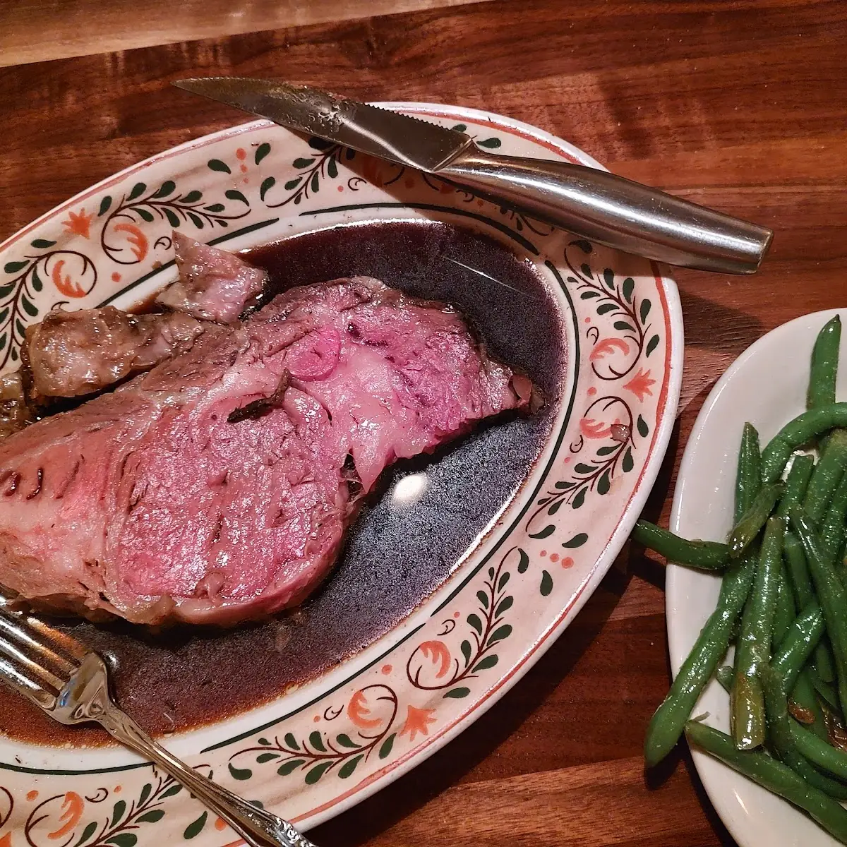 Prime Rib with Green Beans
