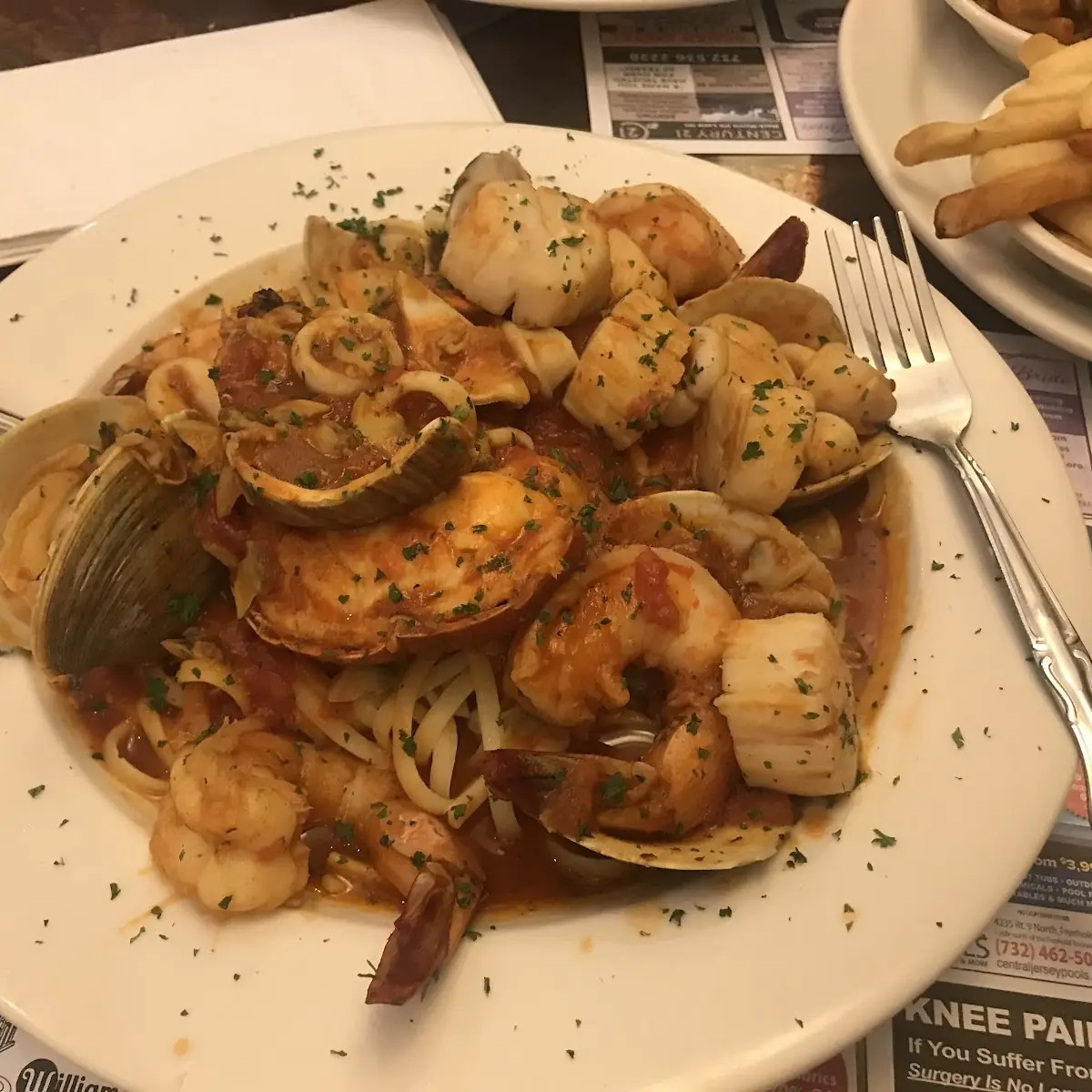Shrimp & Scallops Deluxe