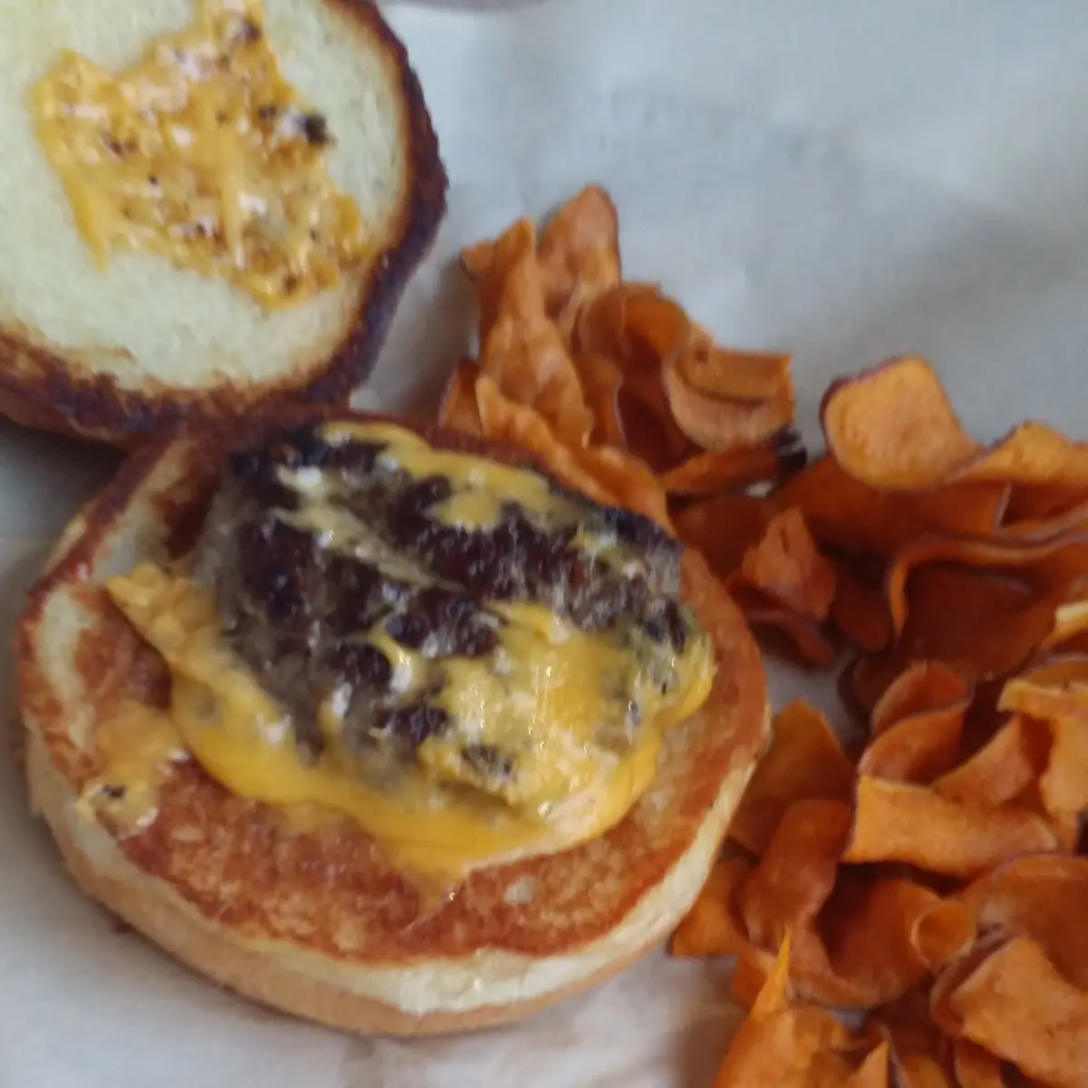 Kids Cheeseburger with Sweet Potato Chips