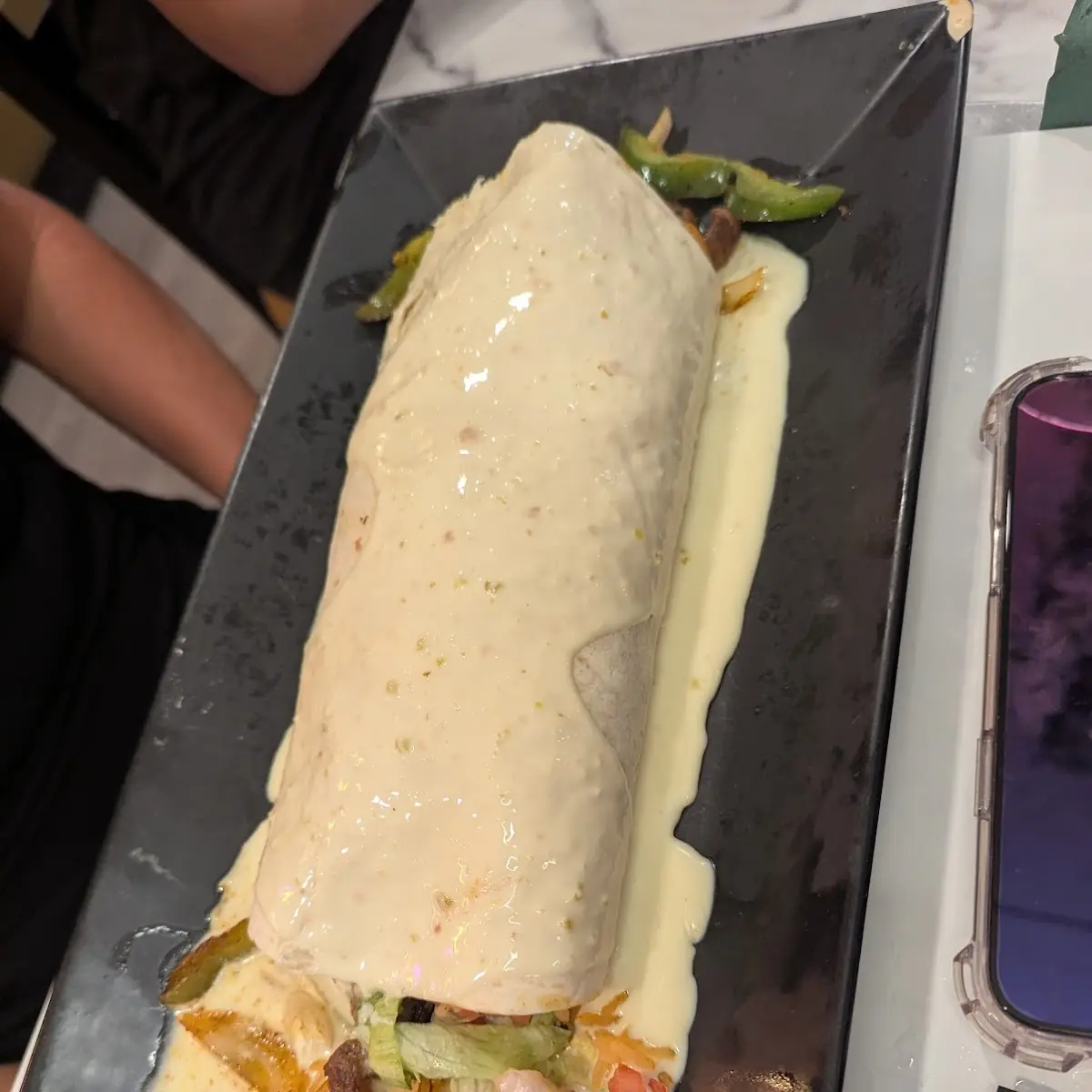 Burrito w Cheese Sauce