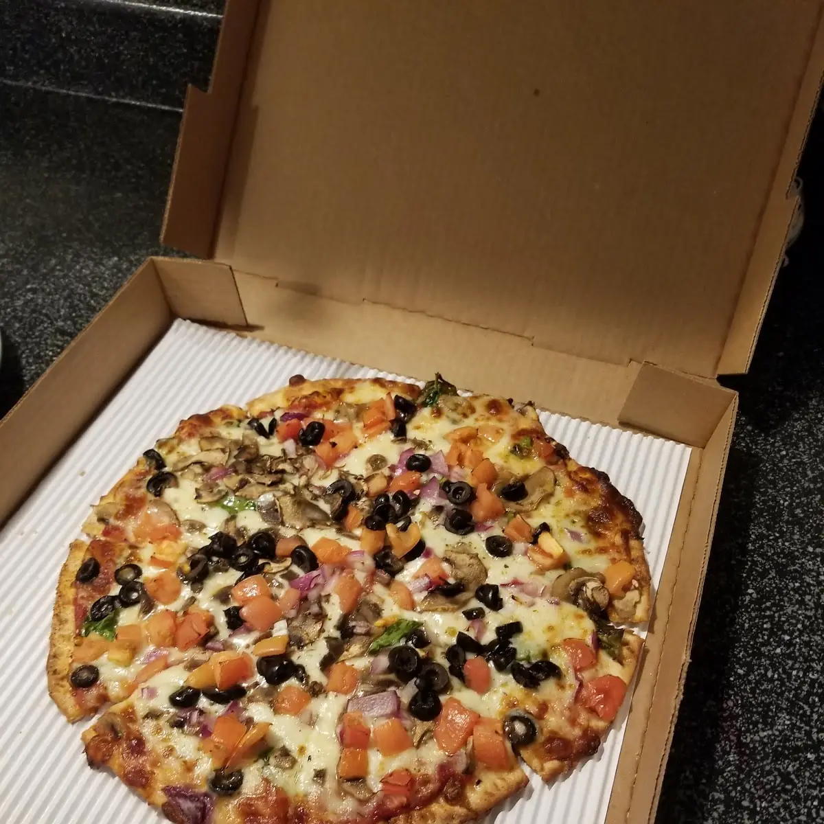 Spinach Veggie Pizza