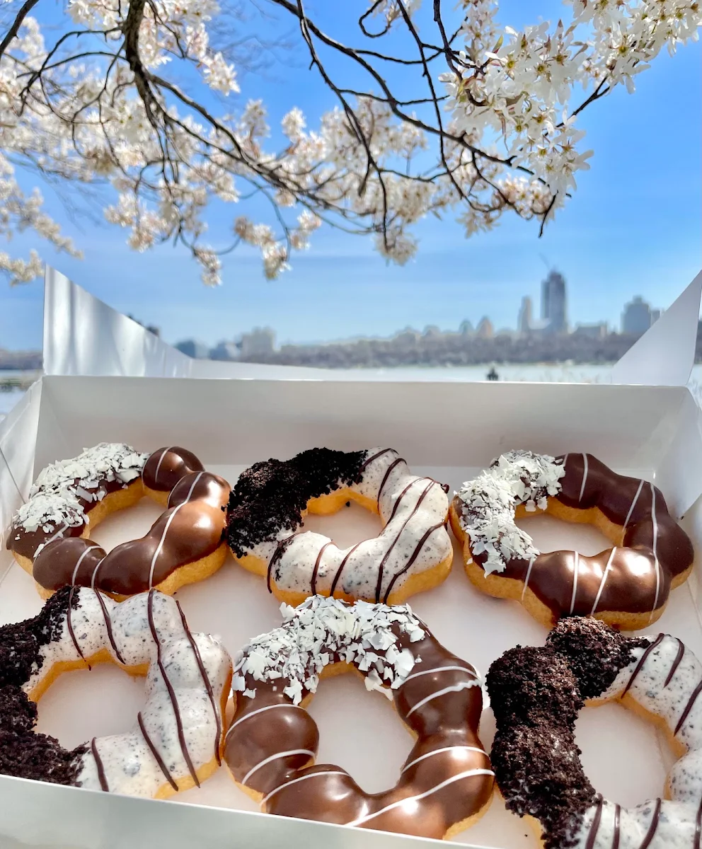 Half Oreo Half Dark Chocolate Mochi Donuts