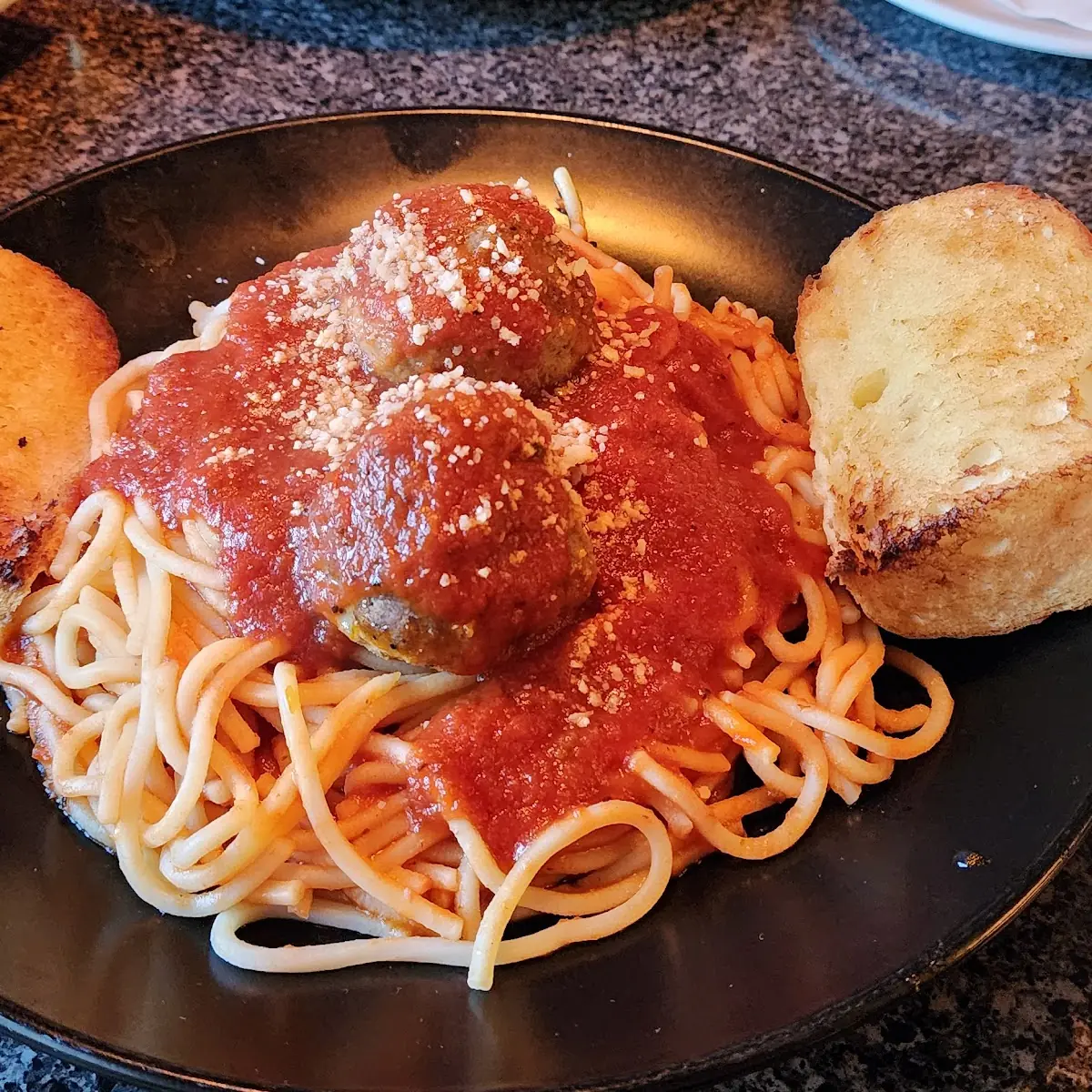 Spaghetti & Meatballs