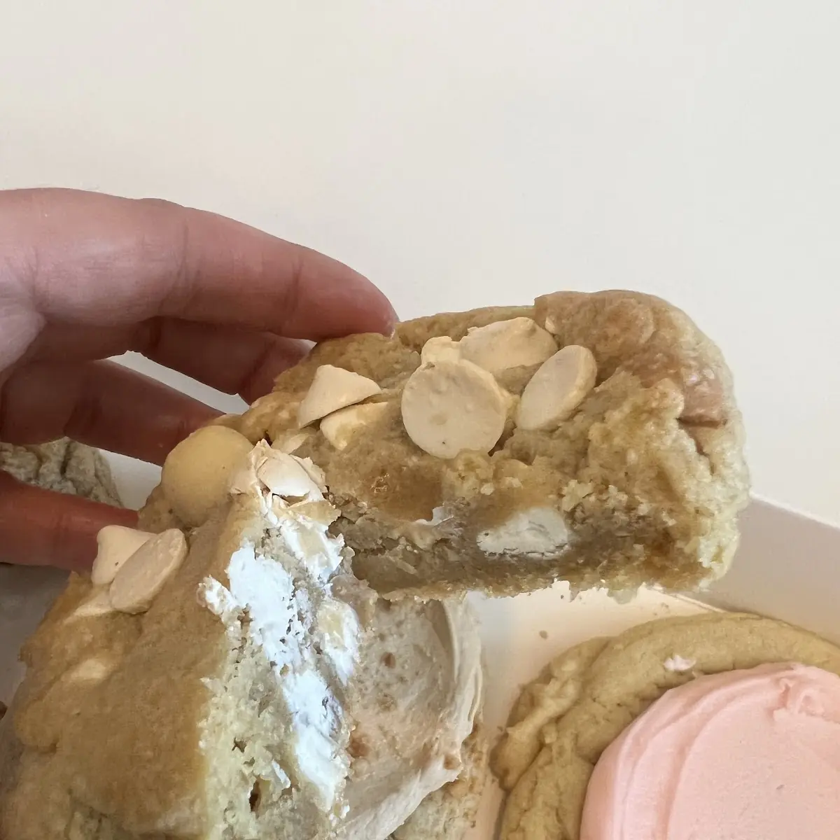 White Chocolate Macadamia